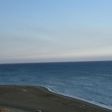 The Mediterranean Sea At Your Doorstep!! Meneou Luaran gambar